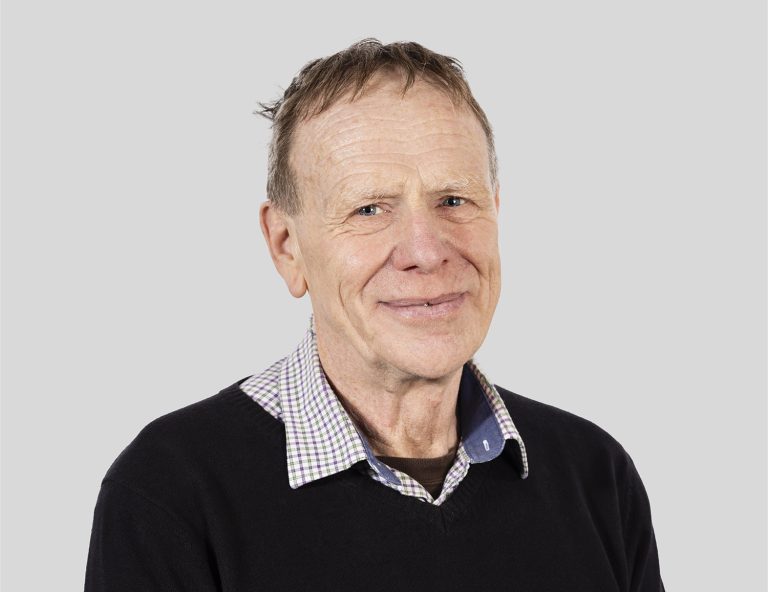 Ian Miles